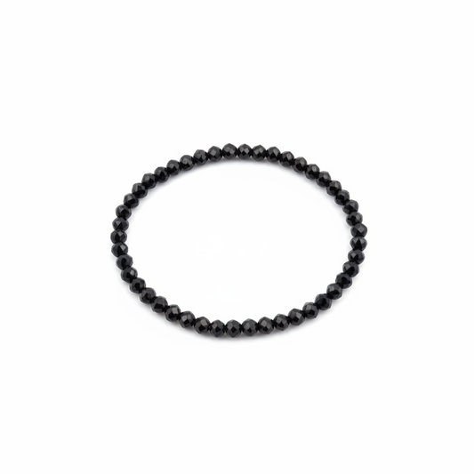 Pulsera facetada obsidiana negra 4mm fondo blanco